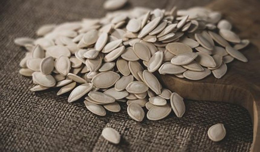 Kilo vermeye ve saçların uzamasına yardımcıdır
Göz sağlığını korur