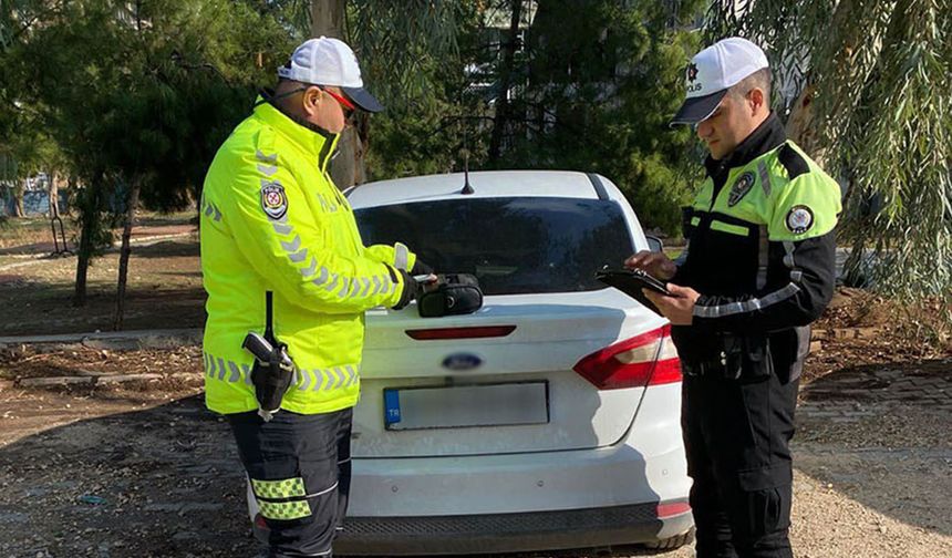 Polisten kaçan ehliyetsiz sürücüye 17 bin TL ceza