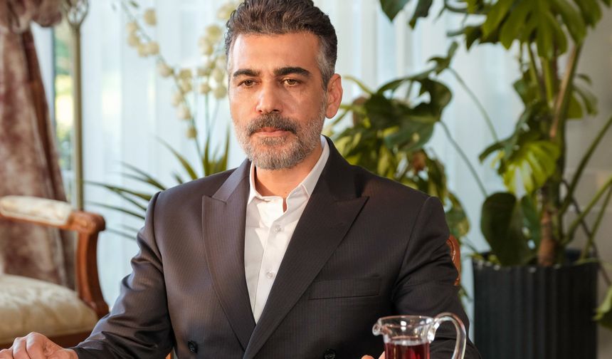 Şelale, Sevgi’yi babasına dair bir konudan dolayı suçlar. Bu konuşmalara kulak misafiri olan Fikret, geçmişte yaşadığı travmanın etkisiyle büyük bir şüpheye düşer. 