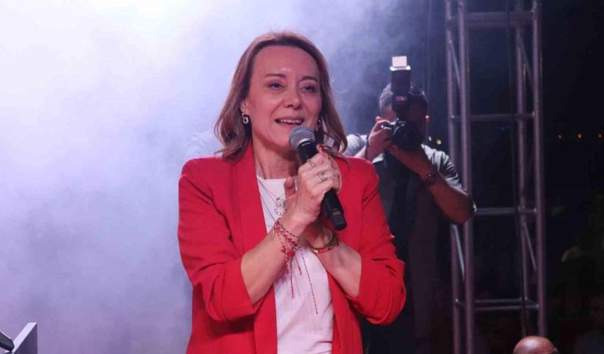 İzmir’de 8 kadın belediye başkanı dönemi