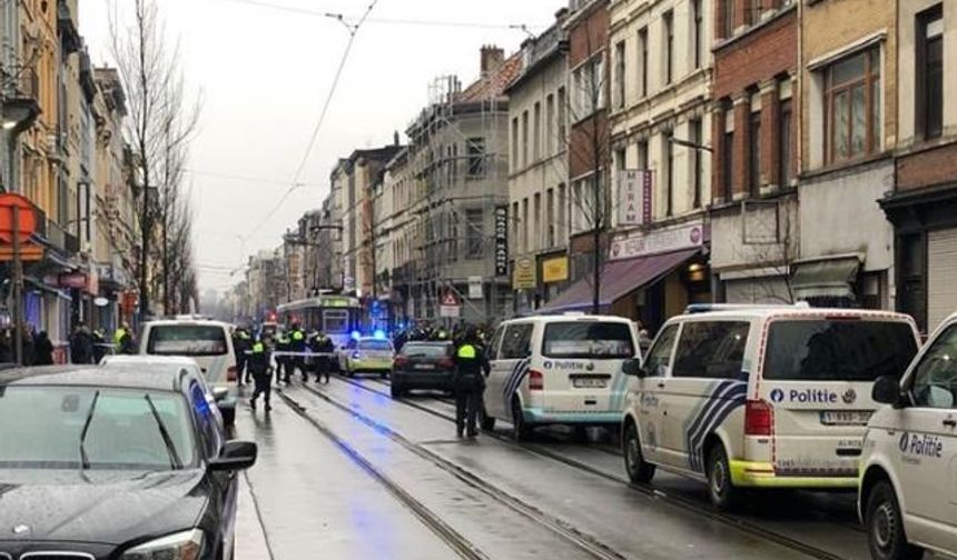 Brüksel’de kafede oturan kişiye silahlı saldırı