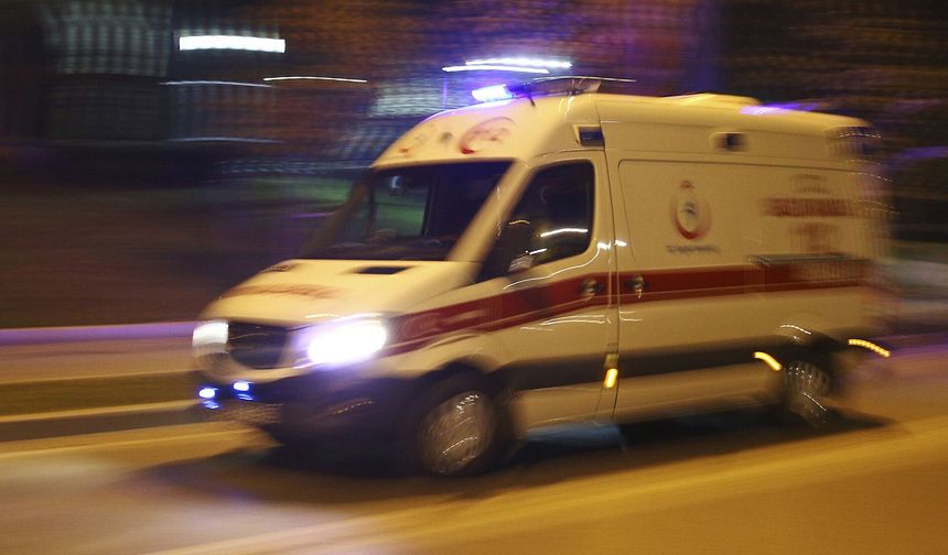 Gaziantep'te 3 araçlı kazada 2 kişi hayatını kaybetti