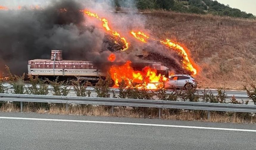 Balıkesir'de alev topuna dönen araçtan yaralı kurtuldu