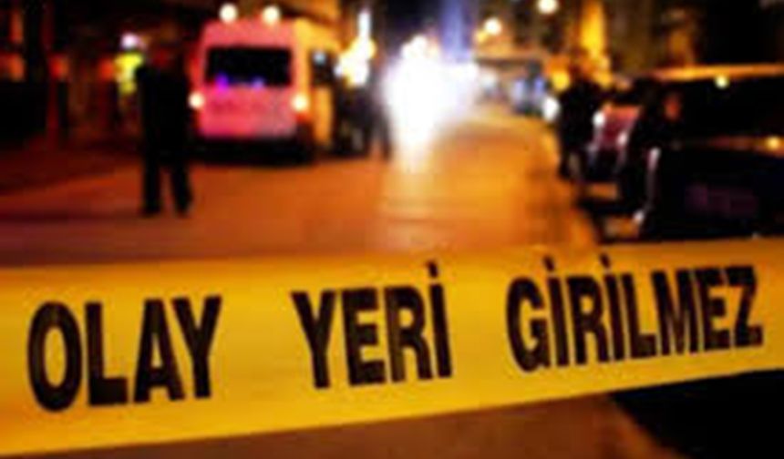 Konya'da 3 katlı binada çökme meydana geldi