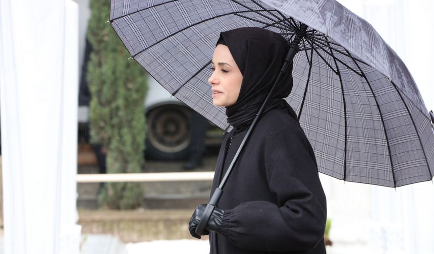 Zeynep’e gizli oyununda yardımcı olan Meryem bir yandan da Can’ın ölümü konusunda Cüneyd’i suçlayan Levent’i Cüneyd’le görüşmeye ikna eder. Zeynep’in kadınlarla ilgili hamlesi Meryem’i de duvarlarını yıkacağı bir yolculuğa çıkaracaktır.