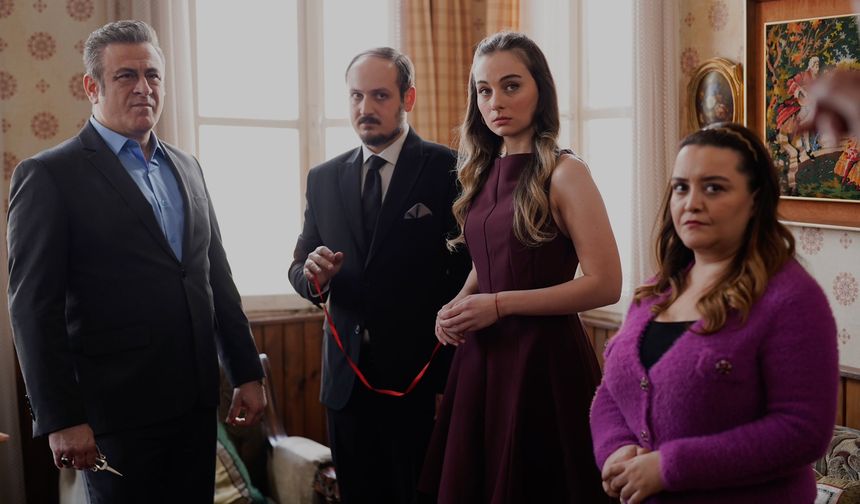 Haşmetler tarafından evliliğe zorlanan Melis, babasıyla ilgili bazı gerçekleri öğrenmek için harekete geçer. Ancak duydukları, onun için büyük bir hayal kırıklığı yaratır ve hemen ardından önemli bir karar almasına neden olur.