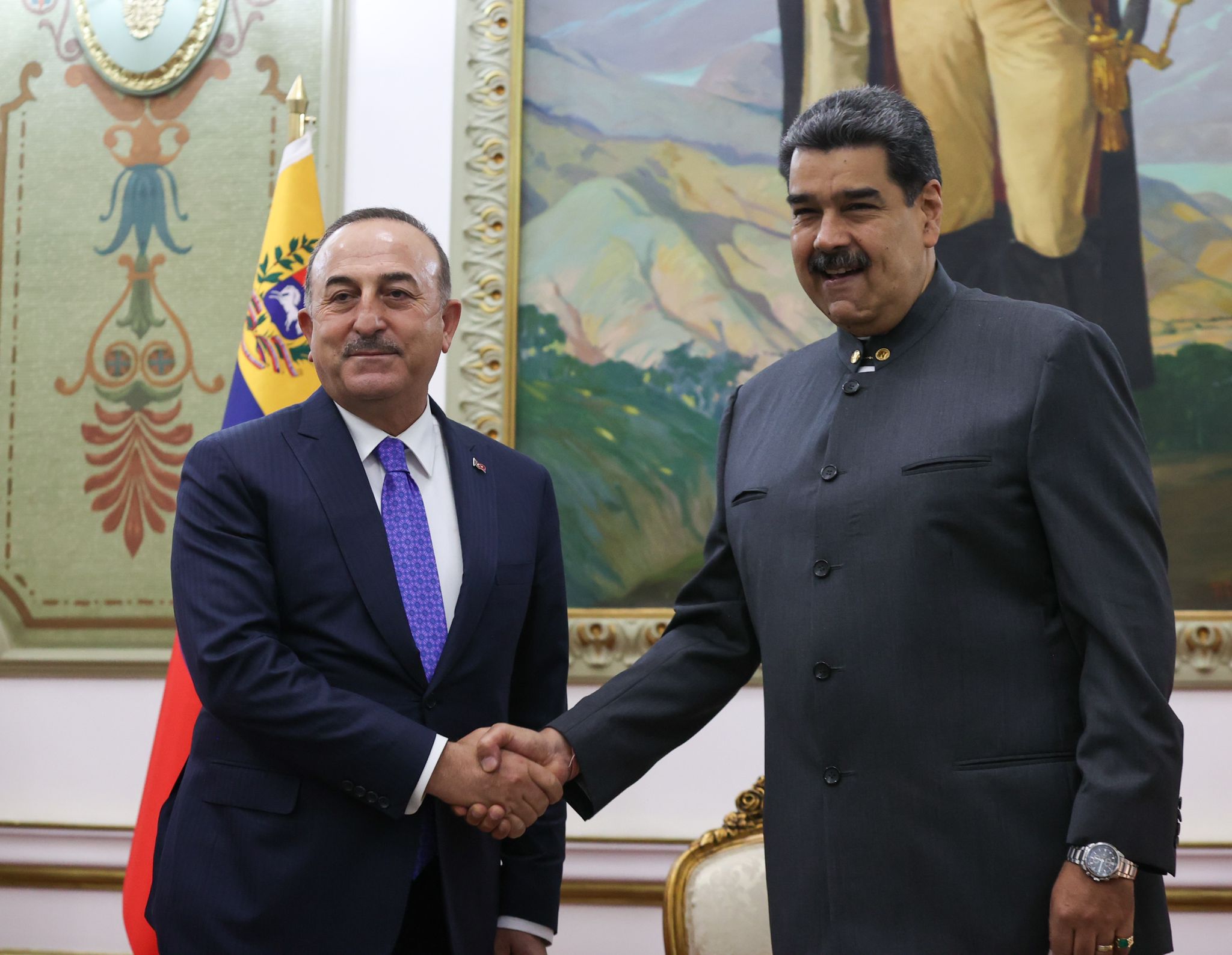 Mevlüt Çavuşoğlu ve Nicolas Maduro