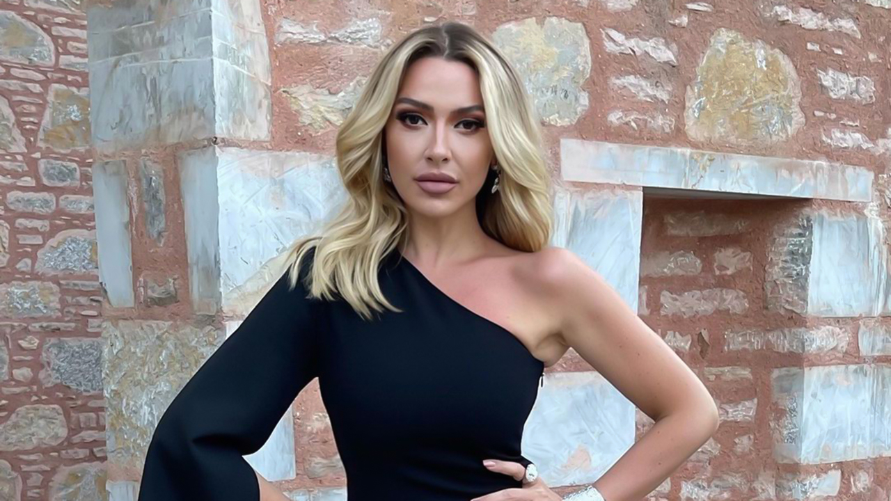 Hadise'nin göğüs dekolteli paylaşımı yürek hoplattı!