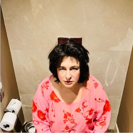 Esra Dermancıoğlu Tuvalet