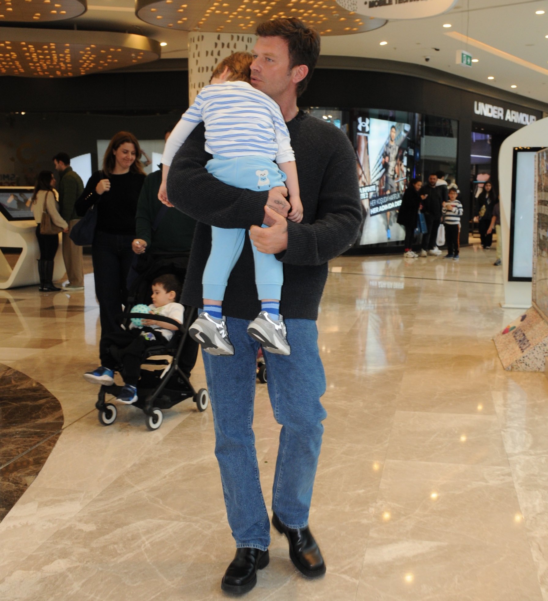 Kıvanç Tatlıtuğ Ve Kurt Efe